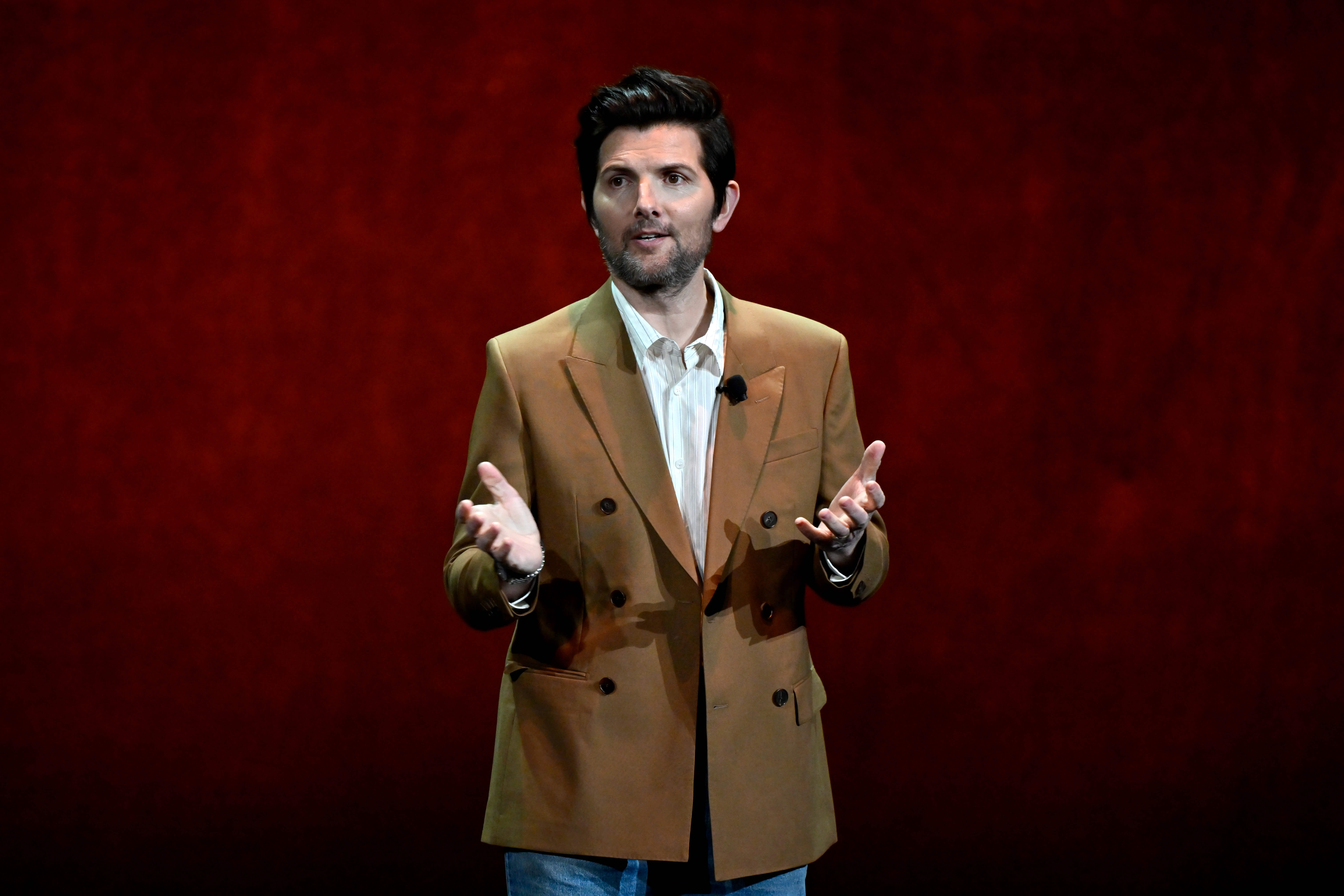 Adam Scott discussing his upcoming film, "Hokum." - The Latino Slant