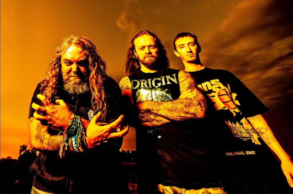 Soulfly. - The Latino Slant