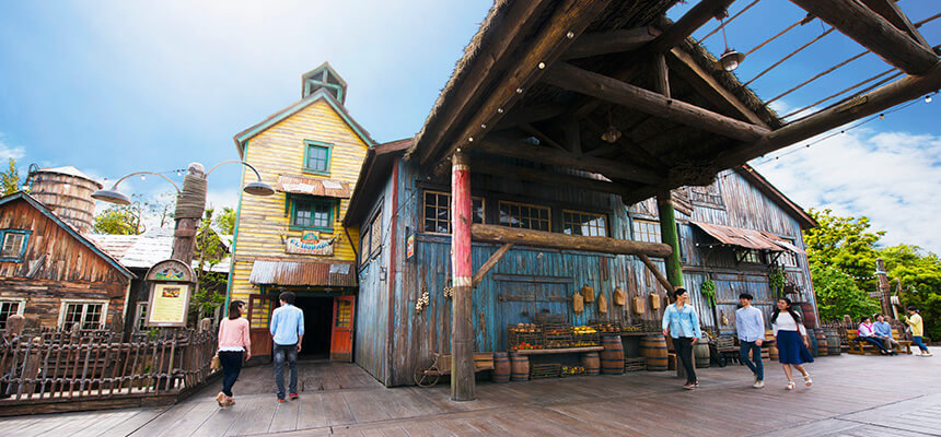 The rustic exterior of Miguel’s El Dorado Cantina in the Lost River Delta at Tokyo DisneySea. - The Latino Slant